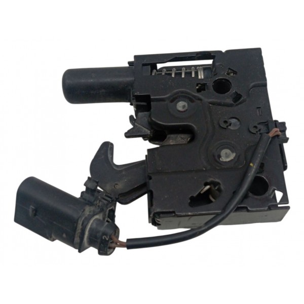 Fechadura Esquerda Capo Volkswagen Virtus Polo 1.6 2019 2020 Fechadura Esquerda Capo Volkswagen Virtus Polo 1.6 2019 2020