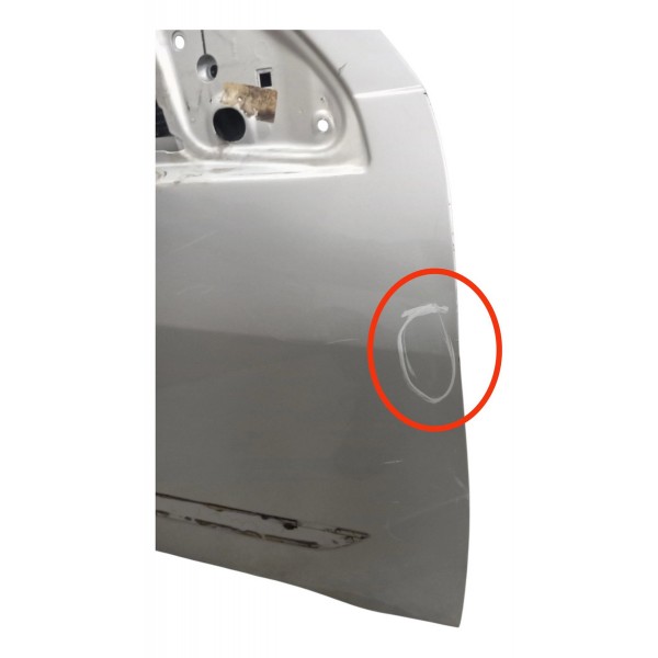 Porta Dianteira Direita Ford Focus Sedan 2.0 4p 2002 Detalhe Porta Dianteira Direita Ford Focus Sedan 2.0 4p 2002 Detalhe