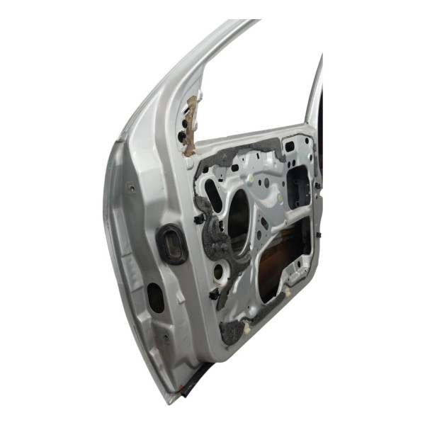 Porta Dianteira Direita Ford Focus Sedan 2.0 4p 2002 Detalhe Porta Dianteira Direita Ford Focus Sedan 2.0 4p 2002 Detalhe