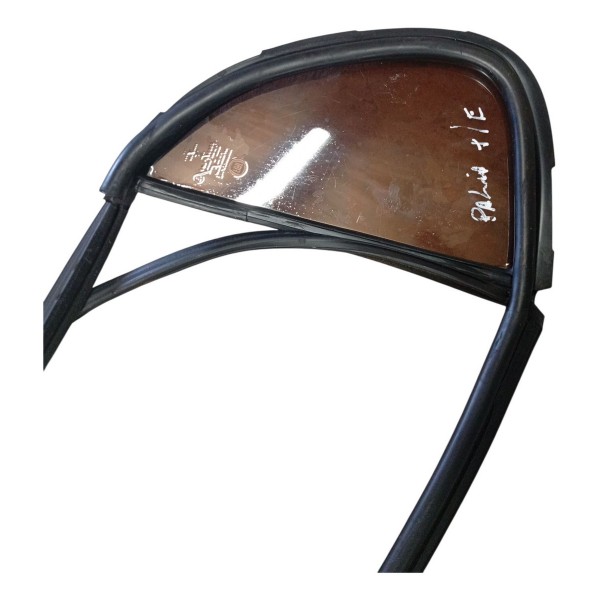 Vidro Fixo Traseiro Esquerdo Borracha Fiat Palio 2014 2015 Vidro Fixo Traseiro Esquerdo Borracha Fiat Palio 2014 2015