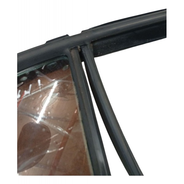 Vidro Fixo Traseiro Direito Borracha Fiat Palio 2014 2015 Vidro Fixo Traseiro Direito Borracha Fiat Palio 2014 2015