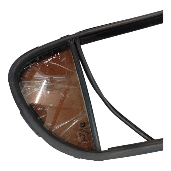 Vidro Fixo Traseiro Direito Borracha Fiat Palio 2014 2015 Vidro Fixo Traseiro Direito Borracha Fiat Palio 2014 2015