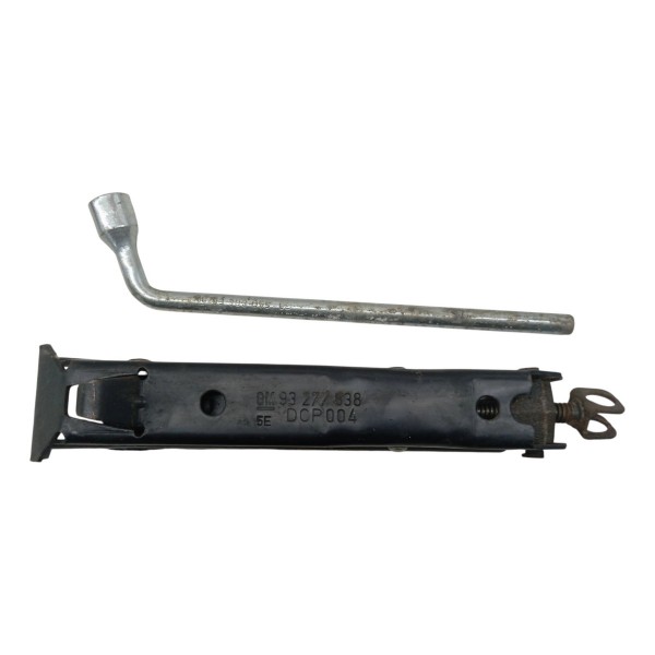 Kit Macaco Chave Roda Chevrolet Celta 2004 2005 2006 Kit Macaco Chave Roda Chevrolet Celta 2004 2005 2006