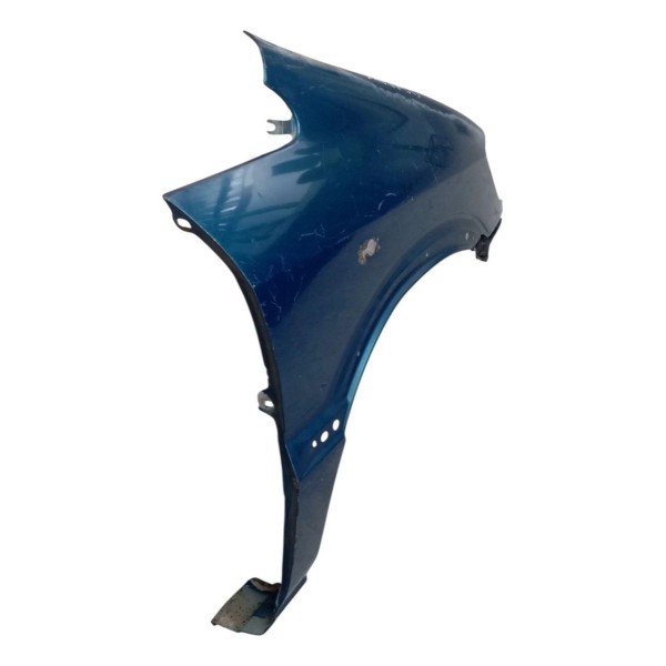 Paralama Dianteira Direita Chevrolet Zafira 2003 Detalhe Paralama Dianteira Direita Chevrolet Zafira 2003 Detalhe