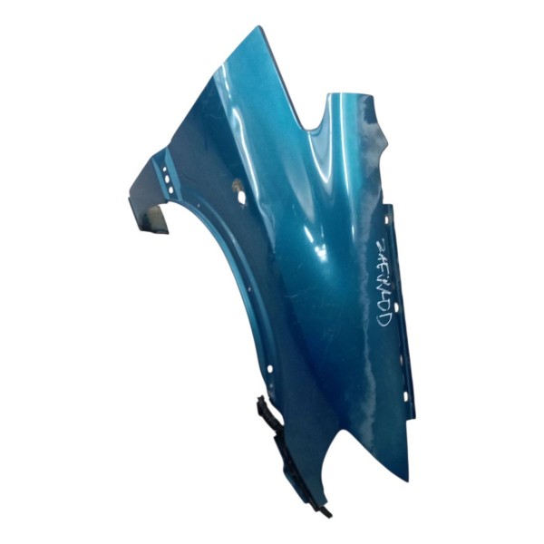 Paralama Dianteira Direita Chevrolet Zafira 2003 Detalhe Paralama Dianteira Direita Chevrolet Zafira 2003 Detalhe