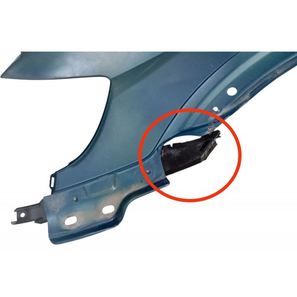 Paralama Dianteira Direita Chevrolet Zafira 2003 Detalhe Paralama Dianteira Direita Chevrolet Zafira 2003 Detalhe