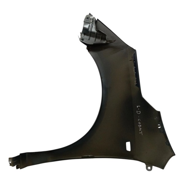 Paralama Dianteiro Direito Chevrolet Cobalt 2012 Detalhe Paralama Dianteiro Direito Chevrolet Cobalt 2012 Detalhe