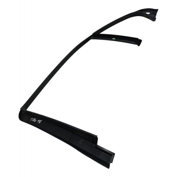 Acabamento Guarnição Traseira Esquerda Mercedes C180 2011