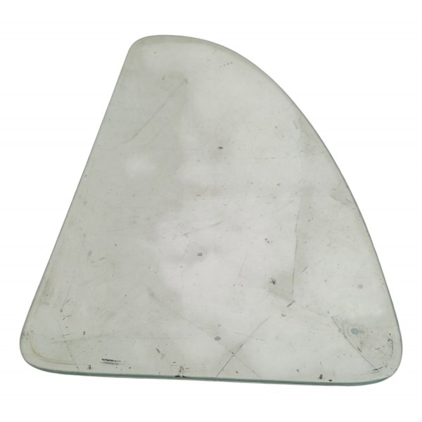 Vidro Lateral Traseiro Volkswagen Fusca 1996 1997 1998 1999 Vidro Lateral Traseiro Volkswagen Fusca 1996 1997 1998 1999