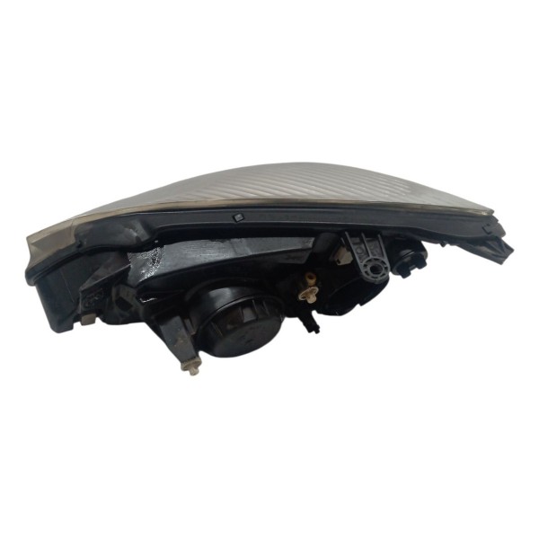 Farol Dinteiro Direito Citroen C5 2.0 2004 2005 2006 Detalhe Farol Dinteiro Direito Citroen C5 2.0 2004 2005 2006 Detalhe