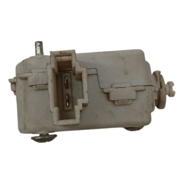 Trava Tranca Porta Malas Volkswagen Golf 2005 Trava Tranca Porta Malas Volkswagen Golf 2005