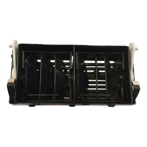 Difusor Ar Central Painel Ford Escort 1997 1998 1999 Detalhe Difusor Ar Central Painel Ford Escort 1997 1998 1999 Detalhe