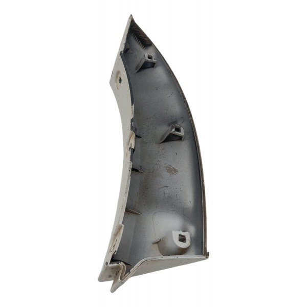 Moldura Paralama Traseiro Esquerdo Chevrolet Tracker 2008 Moldura Paralama Traseiro Esquerdo Chevrolet Tracker 2008