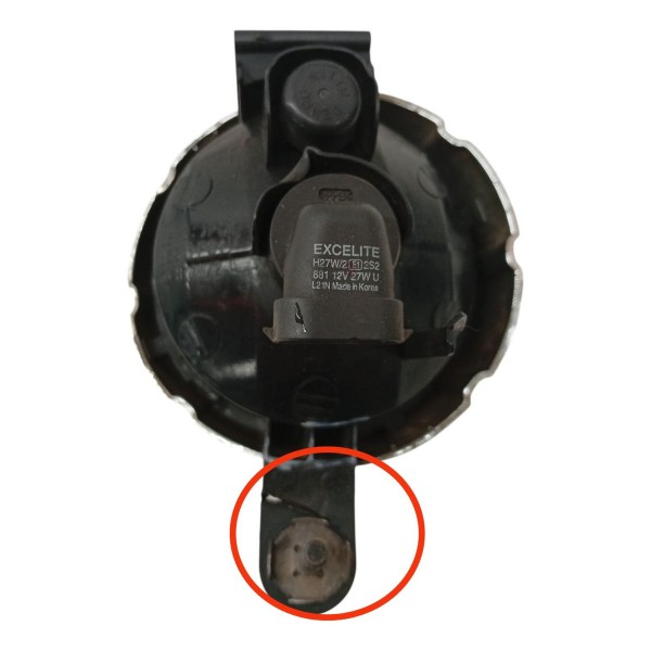 Farol Milha Direito Kia Sorento 3.5 V6 4x4 2012 2013 Detalhe Farol Milha Direito Kia Sorento 3.5 V6 4x4 2012 2013 Detalhe