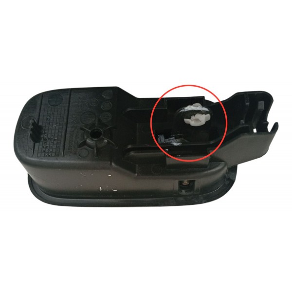Maçaneta Interna Direita Fiat Uno 1.0 2011 2012 2013 Detalhe Maçaneta Interna Direita Fiat Uno 1.0 2011 2012 2013 Detalhe