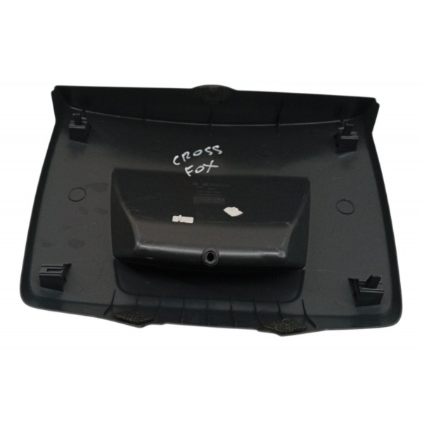 Moldura Inferior Tampa Traseira  Volkswagen Crossfox 2014 Moldura Inferior Tampa Traseira  Volkswagen Crossfox 2014