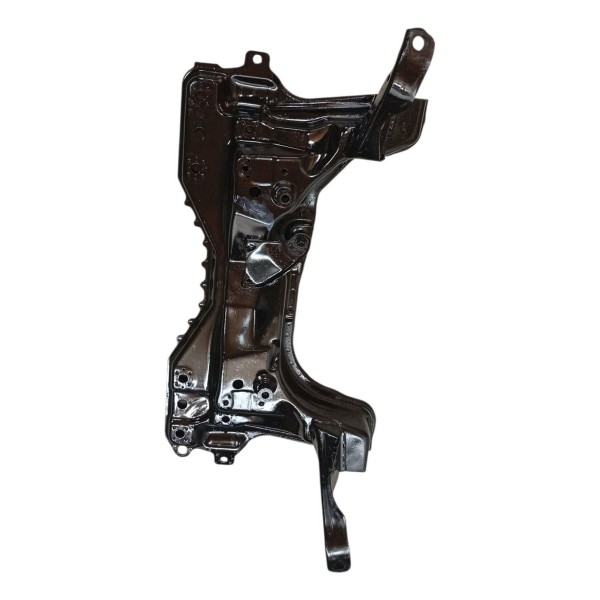 Quadro Agregado Suspensão Ford Focus Sedan 2.0 2001 2002 Quadro Agregado Suspensão Ford Focus Sedan 2.0 2001 2002