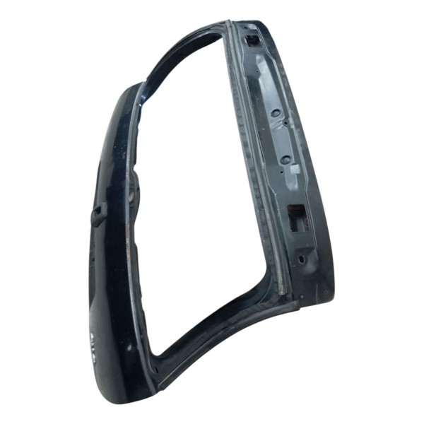 Tampa Traseira S/vidro Renault Clio 2001 2002 2003 Detalhes Tampa Traseira S/vidro Renault Clio 2001 2002 2003 Detalhes