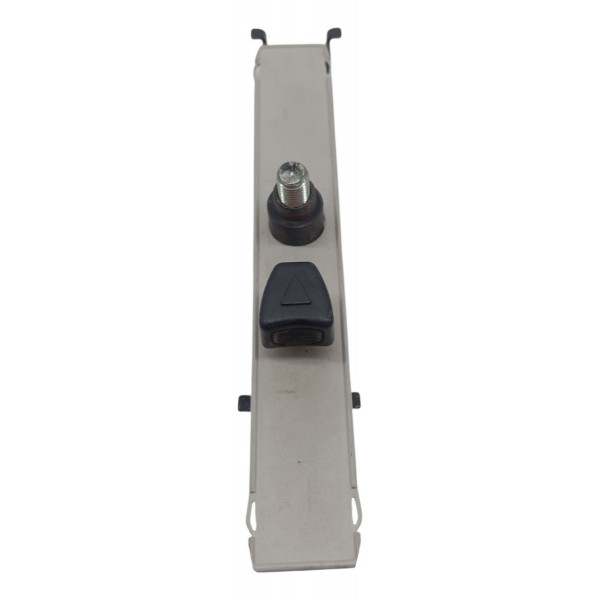 Trilho Regulagem Altura Cinto Direito Fiat Uno Way 2011 2012 Trilho Regulagem Altura Cinto Direito Fiat Uno Way 2011 2012