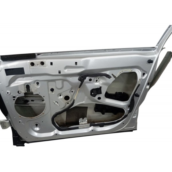 Porta Dianteira Direita Citroen C4 Hatch 4p 2013 Detalhe Porta Dianteira Direita Citroen C4 Hatch 4p 2013 Detalhe