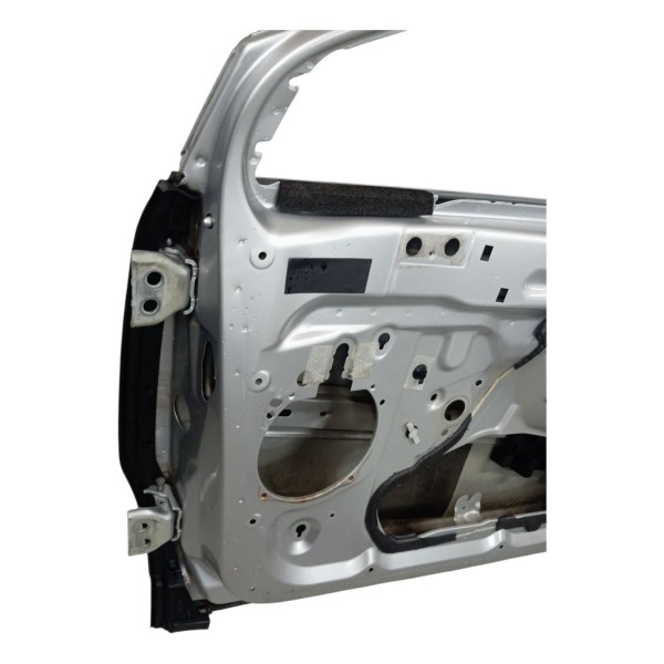 Porta Dianteira Direita Citroen C4 Hatch 4p 2013 Detalhe Porta Dianteira Direita Citroen C4 Hatch 4p 2013 Detalhe