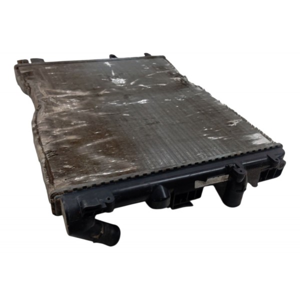 Radiador Água Motor  Renault Clio 1.0 2004 2005 2006 Detalhe Radiador Água Motor  Renault Clio 1.0 2004 2005 2006 Detalhe