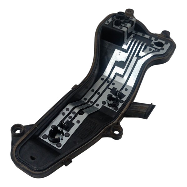 Circuito Laterna Traseira Esquerda Volkswagen Amarok 2021 Circuito Laterna Traseira Esquerda Volkswagen Amarok 2021