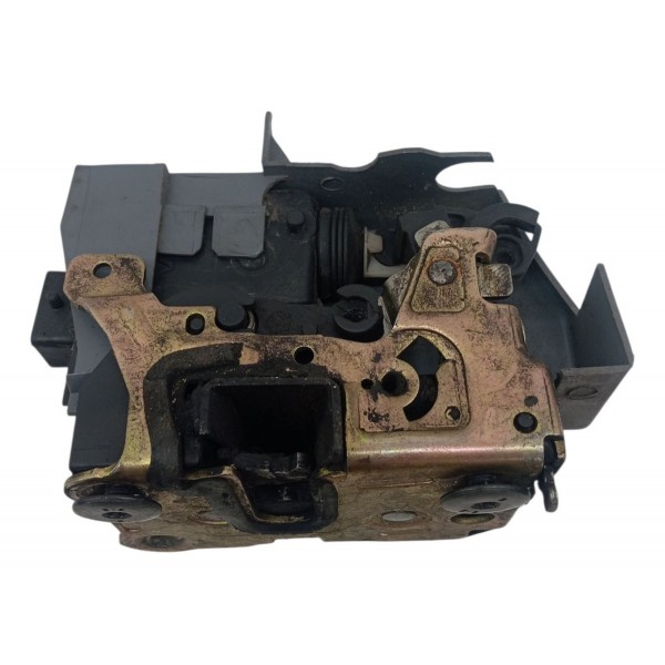 Fechadura Porta Traseira Direita Renault Clio 1.0 2002 Fechadura Porta Traseira Direita Renault Clio 1.0 2002