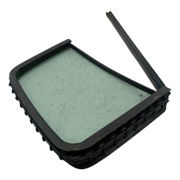 Vidro Fixo Traseiro Esquerdo Renault Clio 2002 Vidro Fixo Traseiro Esquerdo Renault Clio 2002