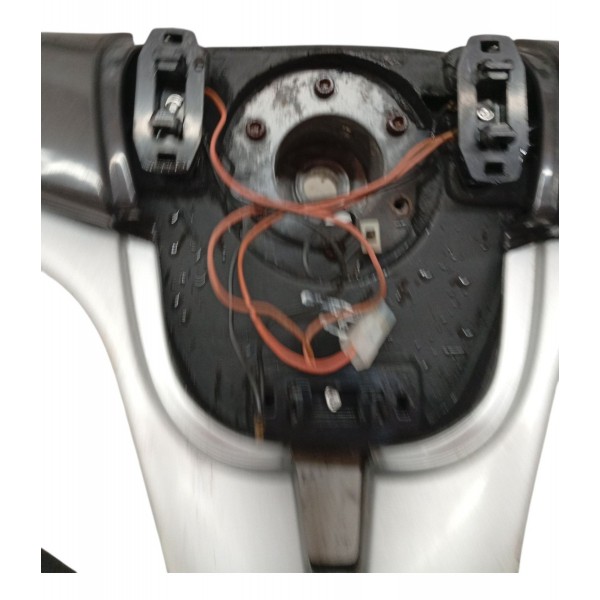 Volante Direção Peugeot 207 Passion 1.4 2009 2010 Detalhe Volante Direção Peugeot 207 Passion 1.4 2009 2010 Detalhe