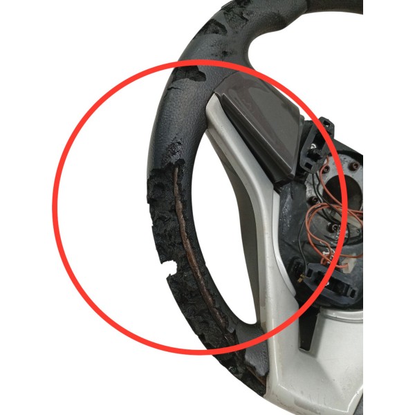 Volante Direção Peugeot 207 Passion 1.4 2009 2010 Detalhe Volante Direção Peugeot 207 Passion 1.4 2009 2010 Detalhe