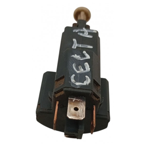 Atuador Sensor Luz Freio Chevrolet Celta 1.0 2008 2009 2010 Atuador Sensor Luz Freio Chevrolet Celta 1.0 2008 2009 2010