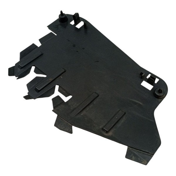 Moldura Defletor Radiador Esquerdo Citroen C3 2005 2006 2007 Moldura Defletor Radiador Esquerdo Citroen C3 2005 2006 2007