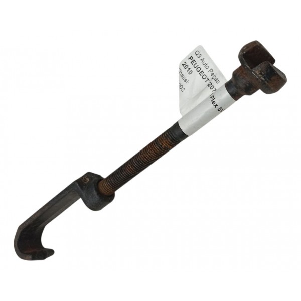 Parafuso Suporte Estepe Peugeot 206 1.4 2006 2007 2008 Parafuso Suporte Estepe Peugeot 206 1.4 2006 2007 2008