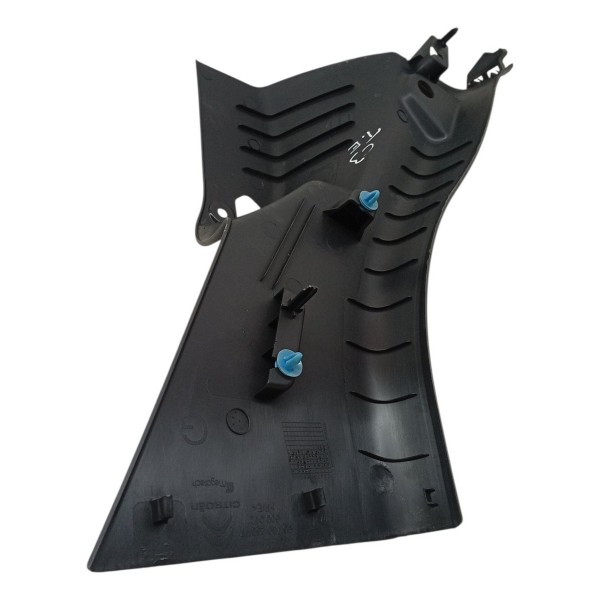 Moldura Acabamento Banco Traseiro Esquerdo Citroën C3 2017