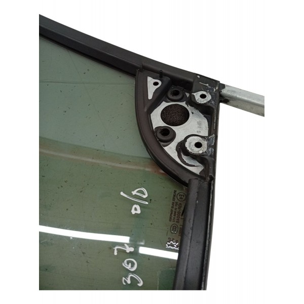 Vidro Fixo Vigia Dianteiro Direito Peugeot 307 1.6 2006 2007 Vidro Fixo Vigia Dianteiro Direito Peugeot 307 1.6 2006 2007