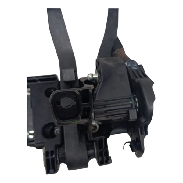 Pedaleira Freio Embreagem Peugeot 208 Allure 2014 2015 2016 Pedaleira Freio Embreagem Peugeot 208 Allure 2014 2015 2016