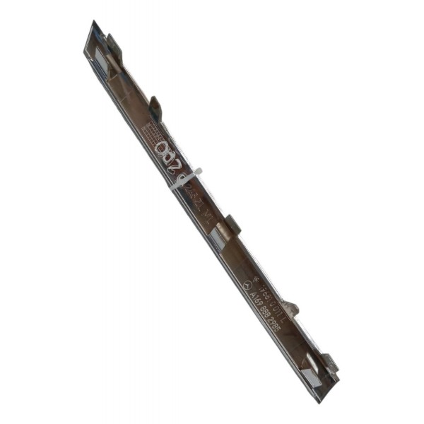 Friso Cromado Grade Dianteira Mercedes B200 B180 2009 10 11 Friso Cromado Grade Dianteira Mercedes B200 B180 2009 10 11