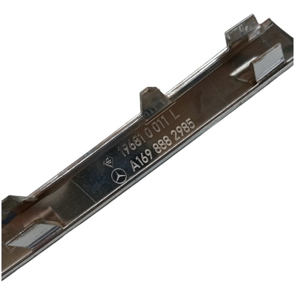 Friso Cromado Grade Dianteira Mercedes B200 B180 2009 10 11 Friso Cromado Grade Dianteira Mercedes B200 B180 2009 10 11