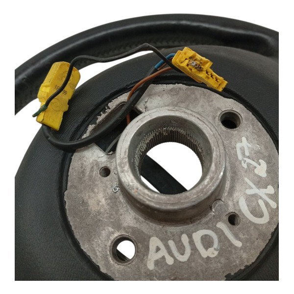 Volante Direção Audi A3 2000 2001 2002 2003 204 2005 Detalhe Volante Direção Audi A3 2000 2001 2002 2003 204 2005 Detalhe