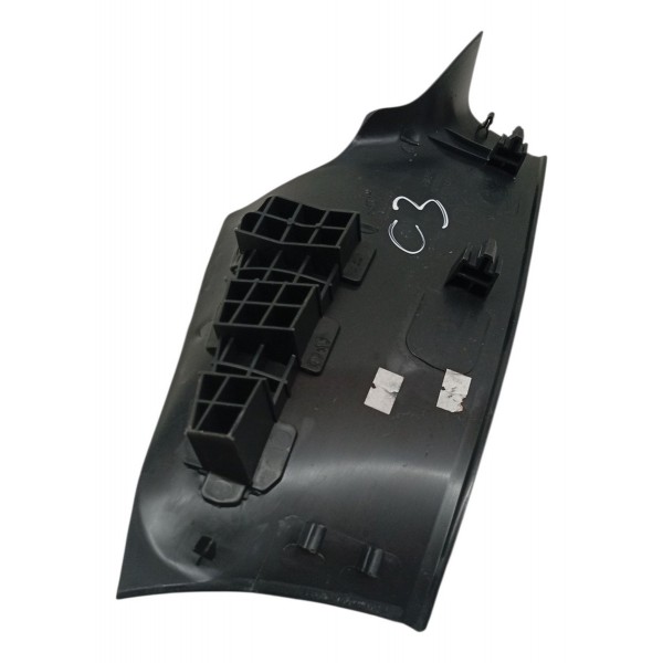 Moldura Soleira Traseira Esquerda Citroen C3 2015 Detalhe Moldura Soleira Traseira Esquerda Citroen C3 2015 Detalhe