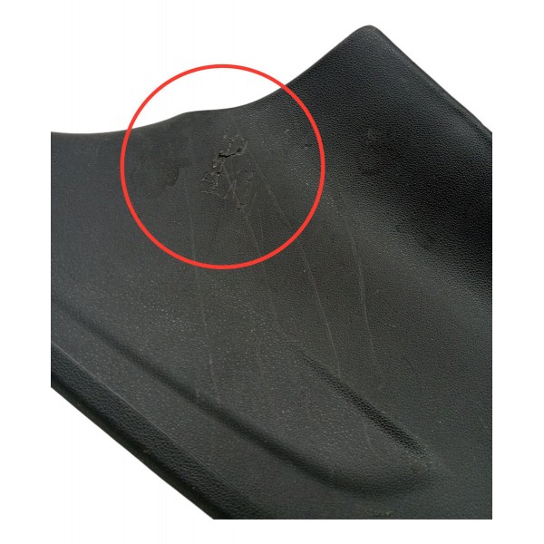 Moldura Soleira Traseira Esquerda Citroen C3 2015 Detalhe Moldura Soleira Traseira Esquerda Citroen C3 2015 Detalhe