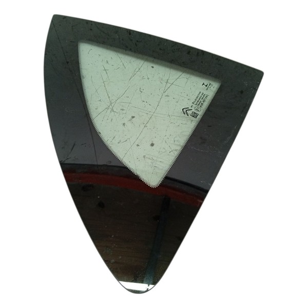 Vidro Fixo Traseiro Direito Citroën C3 2013 2014 2015 2016 Vidro Fixo Traseiro Direito Citroën C3 2013 2014 2015 2016