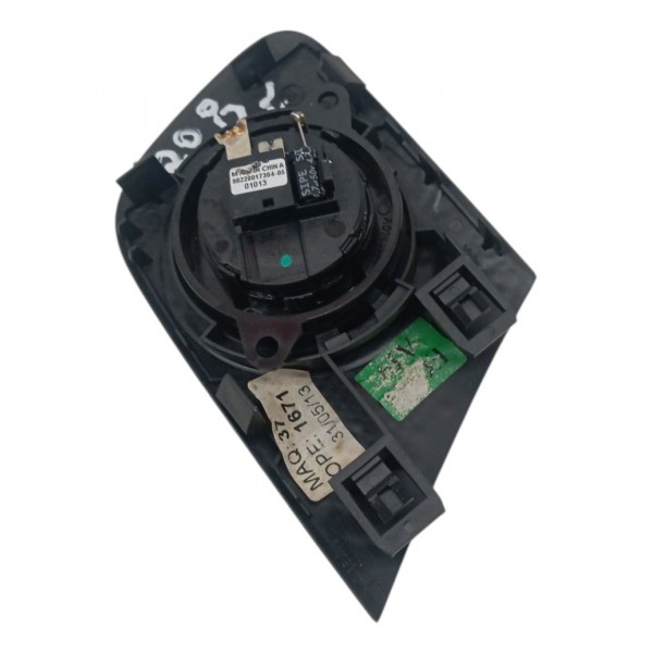 Moldura Twiter Esquerdo Peugeot 208 Allure 2014 2015 2016 Moldura Twiter Esquerdo Peugeot 208 Allure 2014 2015 2016