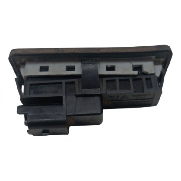 Botão Abertura Tampa Traseira Peugot 208 Allure 2014 2015 Botão Abertura Tampa Traseira Peugot 208 Allure 2014 2015