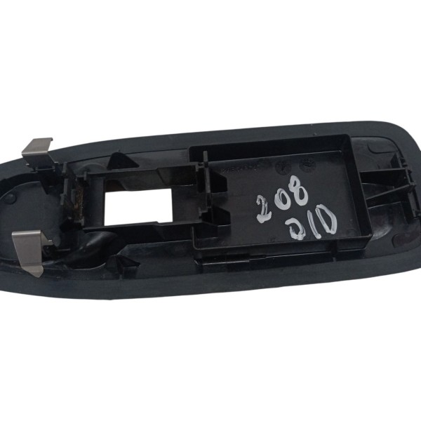Moldura Botão Vidro Eletrico Peugeot 208 Allure 2015 2016 Moldura Botão Vidro Eletrico Peugeot 208 Allure 2015 2016
