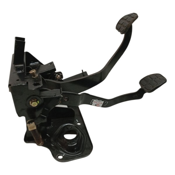 Pedaleira Freio Embreagem Chery Cielo Sedan 1.6 2012 2013 Pedaleira Freio Embreagem Chery Cielo Sedan 1.6 2012 2013