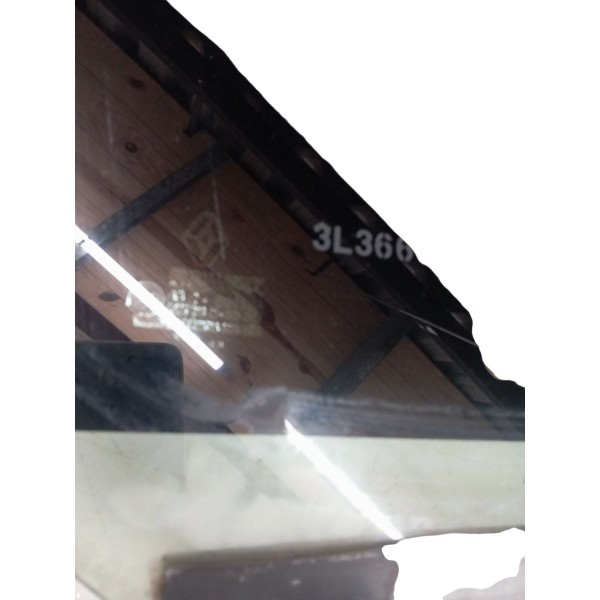 Vidro Porta Dianteiro Direito Renault Kangoo 2003 2004 2005 Vidro Porta Dianteiro Direito Renault Kangoo 2003 2004 2005