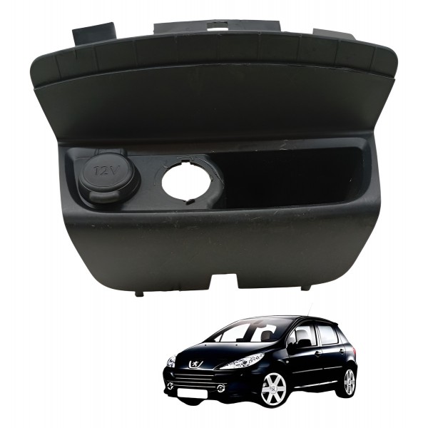 Moldura Tomada 12v Painel Central Peugeot 208 2015 Detalhe Moldura Tomada 12v Painel Central Peugeot 208 2015 Detalhe