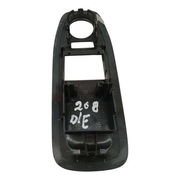 Modura Porta Esquerda Botão Vidro Eletrico Peugeot 208 2015 Modura Porta Esquerda Botão Vidro Eletrico Peugeot 208 2015